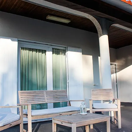 Ferienhaus Okira House *